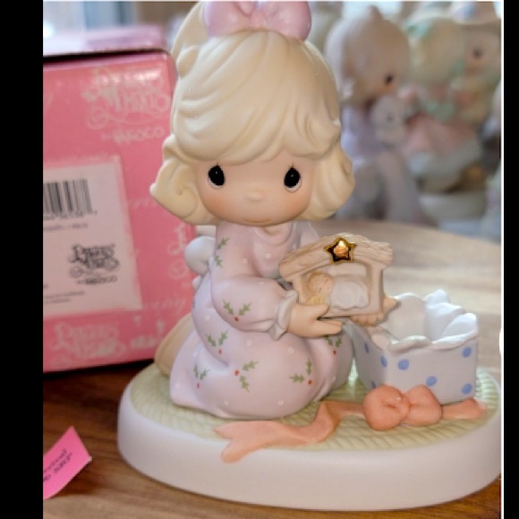 Precious Moments Other - Precious Moments
“Celebrating His Arrival”
Brand New in box
5”by 4 1/4”